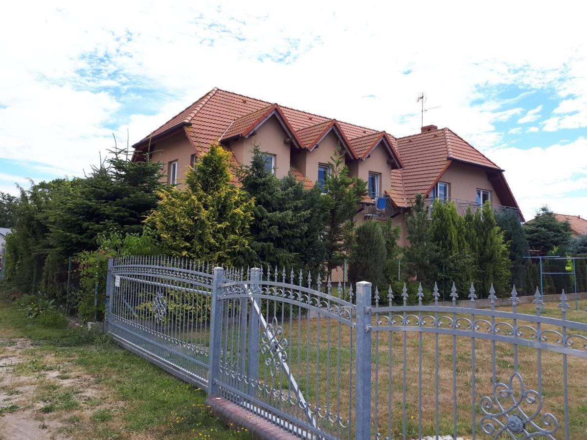 Apartamento Magnolia Agroturystyka Wrzosowo  Exterior foto